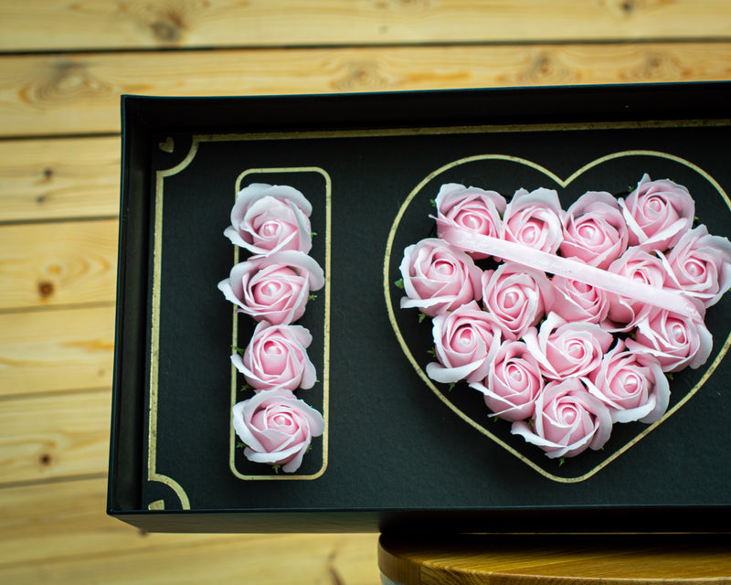 Pink Luxury Roses in Box I Love You - RoseGift.co.uk